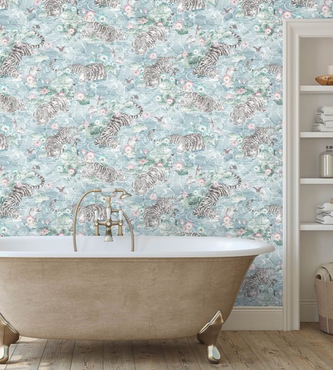 Tiger Lily Wallpaper - Silver - Brand McKenzie