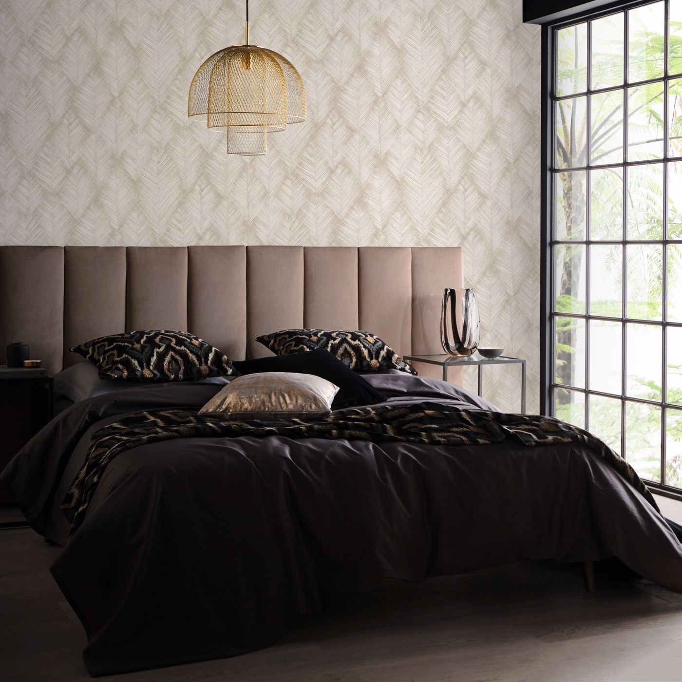 Folius Wallpaper - White - Clarke & Clarke