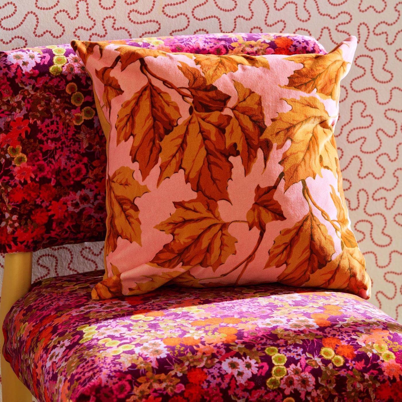 Wildflower Meadow Room Fabric - Carnelian/Spinel/Amethyst